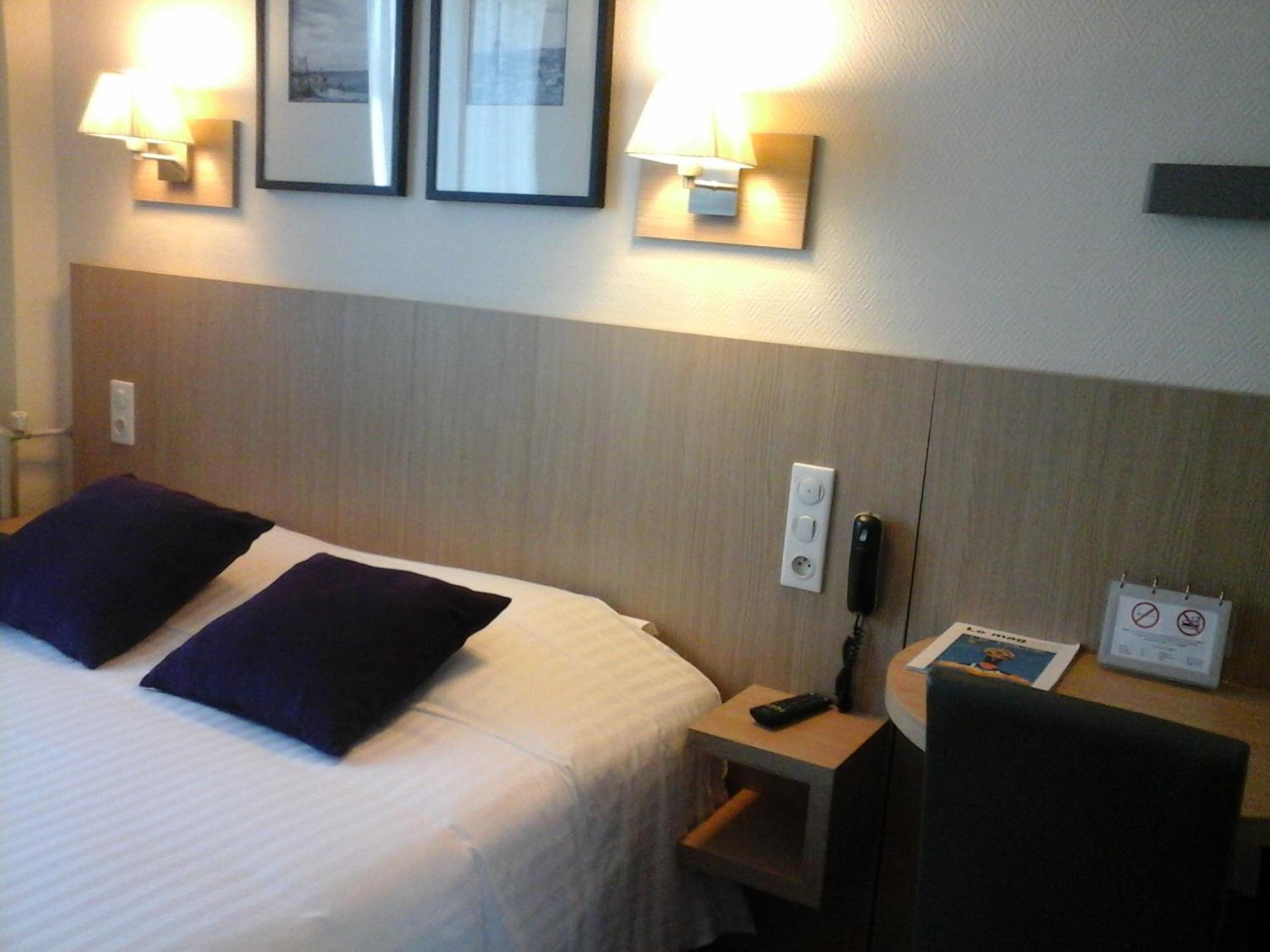 Hotel Carmin Le Havre Zimmer foto